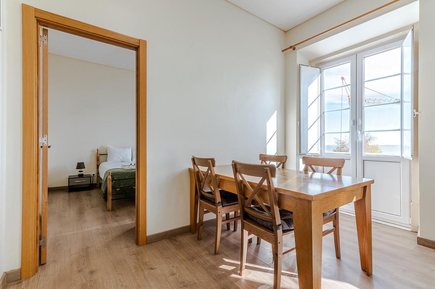 Appartement Very Sunny With Large Balcony 3rd Floor *