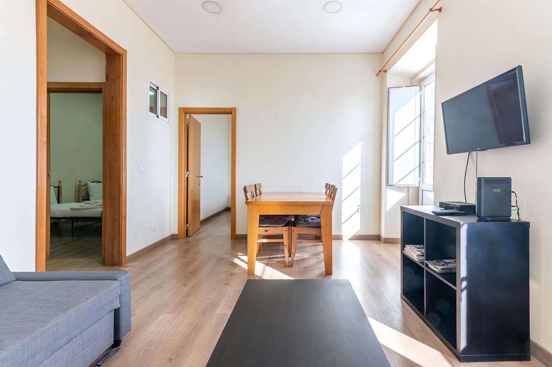 Appartement Very Sunny With Large Balcony 3rd Floor Lissabon